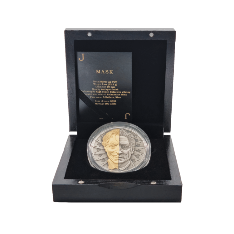 2 troy ounce zilveren munt masker 2021 - antieke afwerking perspectief 3