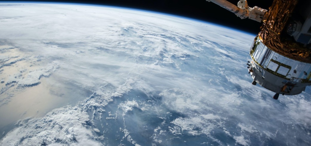 does gold come from space