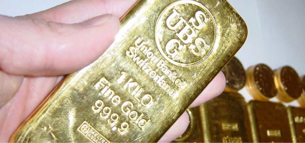 Buying gold for the first time: 5 crucial tips from insiders